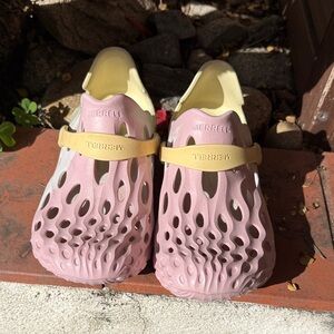 Merrell Pink and Cream Sandals